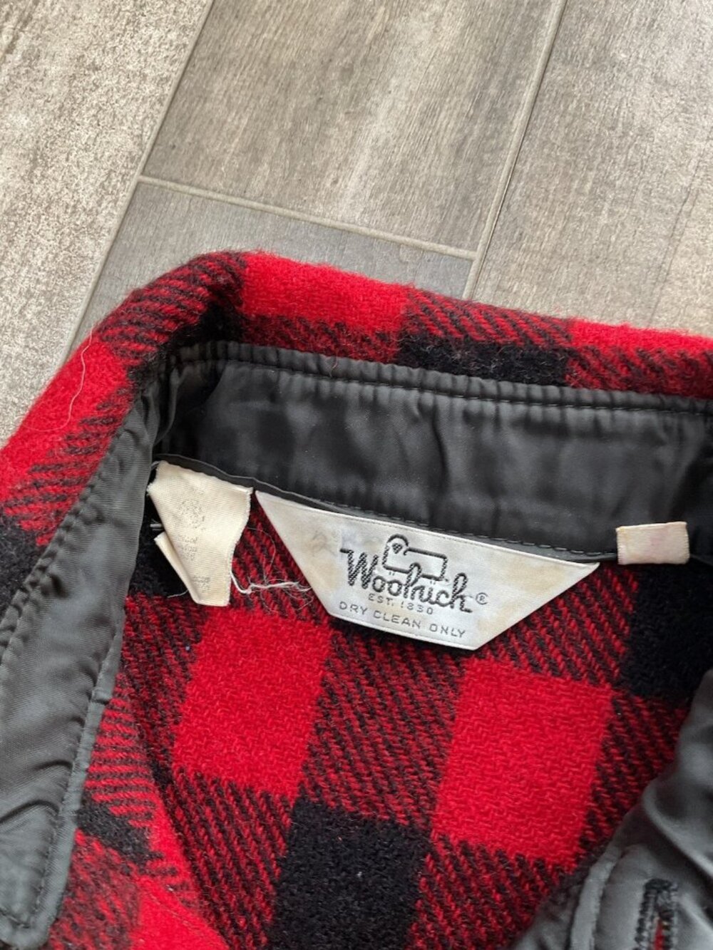 VTG Woolrich Buffalo Plaid Wool Flannel Shirt Jacket USA Hunting Shacket Small - Picture 3 of 8